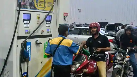 पाकिस्तानात पेट्रोल ५१ रु., नागपुरात ९७ रु.